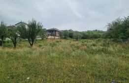 Teren 4.000 mp cu priveliște spre oraș, zonă liniștită, disponibil și parcelat