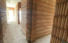 Apartament 3 camere, 57.97 mp, zona Calea Moldovei