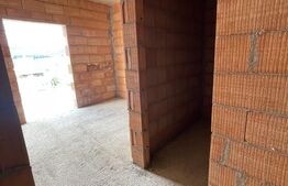 Apartament 3 camere, 71 mp, zona Calea Moldovei
