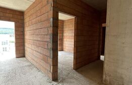 Apartament 3 camere, 71 mp, zona Calea Moldovei