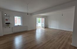 Apartament spațios, 101 mp, cu 2 dormitoare și 2 băi, în Unirea
