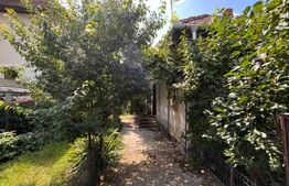 Casă cu teren de 600 mp de vânzare în zona centrală