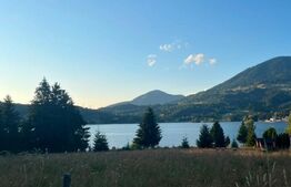 Teren intravilan de 10 ari cu vedere la lac, Colibița
