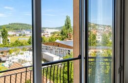 Apartament 3 camere, 75 mp, 2 balcoane