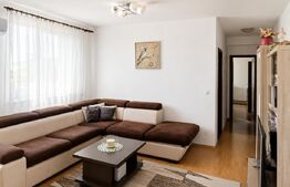 Apartament 3 camere, 75 mp, 2 balcoane