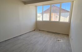 Apartament de vanzare, 8 camere, 150 mp, zona Centrala