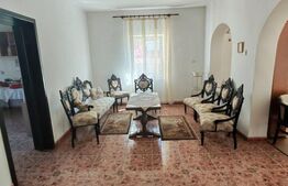 Casă de vânzare, 325 mp, teren 300 mp, zonă Centrală
