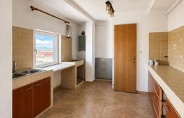 Apartament 4 camere , 143 mp, zona Mihai Eminescu 