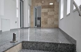 Spatiu comercial, 3 birouri, 220 mp, zona Mall Bistrita