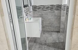 Spatiu comercial, 3 birouri, 220 mp, zona Mall Bistrita