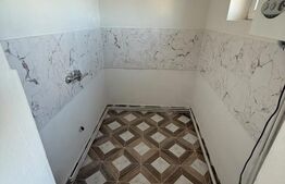 Apartament 3 camere, 40 mp, zona Decebal