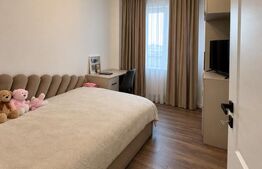 Apartament de închiriat, 3 camere, 76 mp