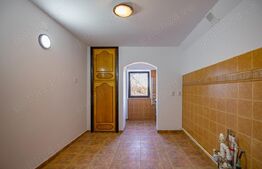 Apartament cu 4 camere, 95 mp, zona Bulevard George Enescu