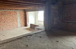 Casă spațioasă cu potențial imens – în inima orașului!