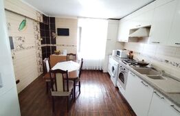 Apartament de 2 camere, 56 mp utili+ boxa, ultrafinisat, zona Centrala