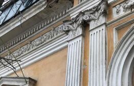 Casa cuplata, 51 mp utili+29mp teren pentru garaj, curte comuna, zona centrala