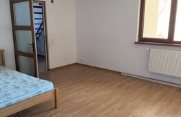  Casa tip duplex, 5 camere, 260 mp, teren de 750 mp, Botosani