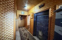 Casă cu spațiu adiacent pentru locuință/activitate profesionala