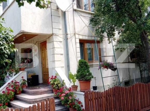 Casa de vânzare 5 camere Ultracentral - 174532CV | BLITZ Botoșani | Poza1