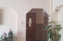 Apartament cu  3 camere, etaj 3, semidecomandat, 63 mp, zona Garii