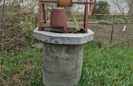 Casa batraneasca cu 2700mp teren intravilan - Broscauti