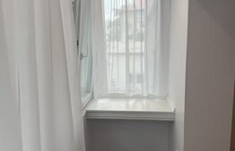 Apartament cu 3 camere, decomandat, 72 mp, zona Piață Mare