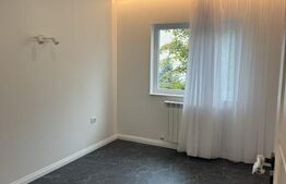 Apartament cu 3 camere, decomandat, 72 mp, zona Piață Mare