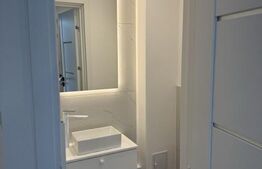 Apartament cu 3 camere, decomandat, 72 mp, zona Piață Mare