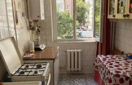 Apartament cu 2 camere, decomandat, 54 mp, Central