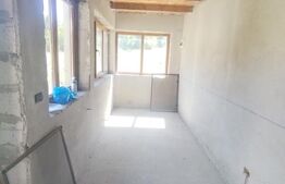 Casa individuala la gri, 160mp+garaj+magazie+ 3500mp teren intravilan, Paltinis
