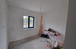 Casă semifinisată situată central în municipiul Dorohoi