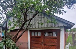  Casă cu mansardă renovabilă situată central în municipiul Dorohoi.