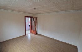  Casă cu mansardă renovabilă situată central în municipiul Dorohoi.