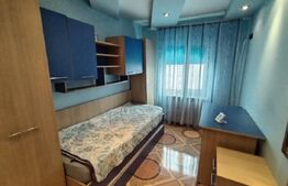 Apartament de 3 camere, etaj 1, decomandat, zona Bucovina