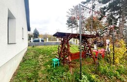 Casă tip duplex în Trușești, județul Botoșani