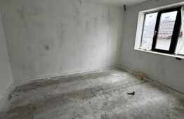 Casă individuală la gri, situată în zonă liniștită – Săveni