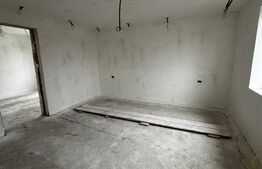 Casă individuală la gri, situată în zonă liniștită – Săveni