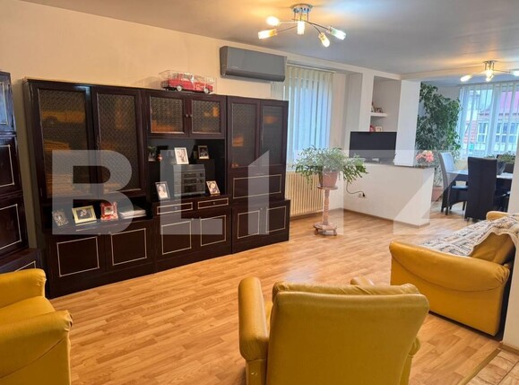Apartament de vânzare 3 camere Ultracentral - 183514AV | BLITZ Botoșani | Poza1