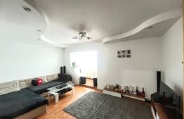 Apartament decomandat de 3 camere | Zona Bucovina | Parcare concesionată