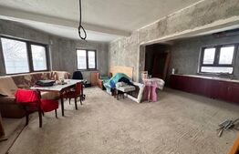 Casă la gri cu teren 1000mp cu priveliște superbă - Iazul Luizoaia