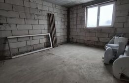 Casă cu mansardă la roșu, teren 1.000 mp – Draxini