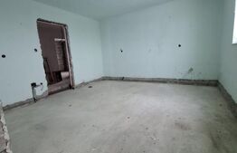 Casă cu mansardă la roșu, teren 1.000 mp – Draxini