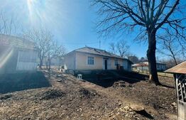 Casa batraneasca cu teren de vanzare in Calugarenii Vechi