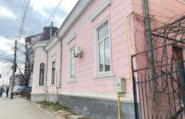 Casă de vânzare, în zona centrală – Botoșani