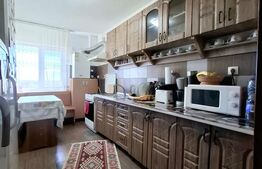Apartament luminos cu balcon generos, etaj 1 –  zona Popăuți