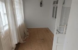 Casă + 2.700 mp teren în Leorda - La strada principală - 17km Botosani