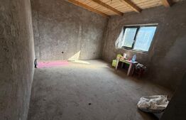 Casă individuală 85 mp +teren 1200 mp, la strada principala - Baiceni