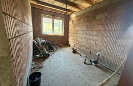 Casă individuală 155 mp, teren 1057 mp, la 2 min de Complex Casa Lux - Botosani 
