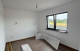 Casa individuala, 100 mp, curte 1250 mp, Curtesti