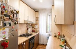 Apartament de 3 camere, 49 mp, zona Primaverii